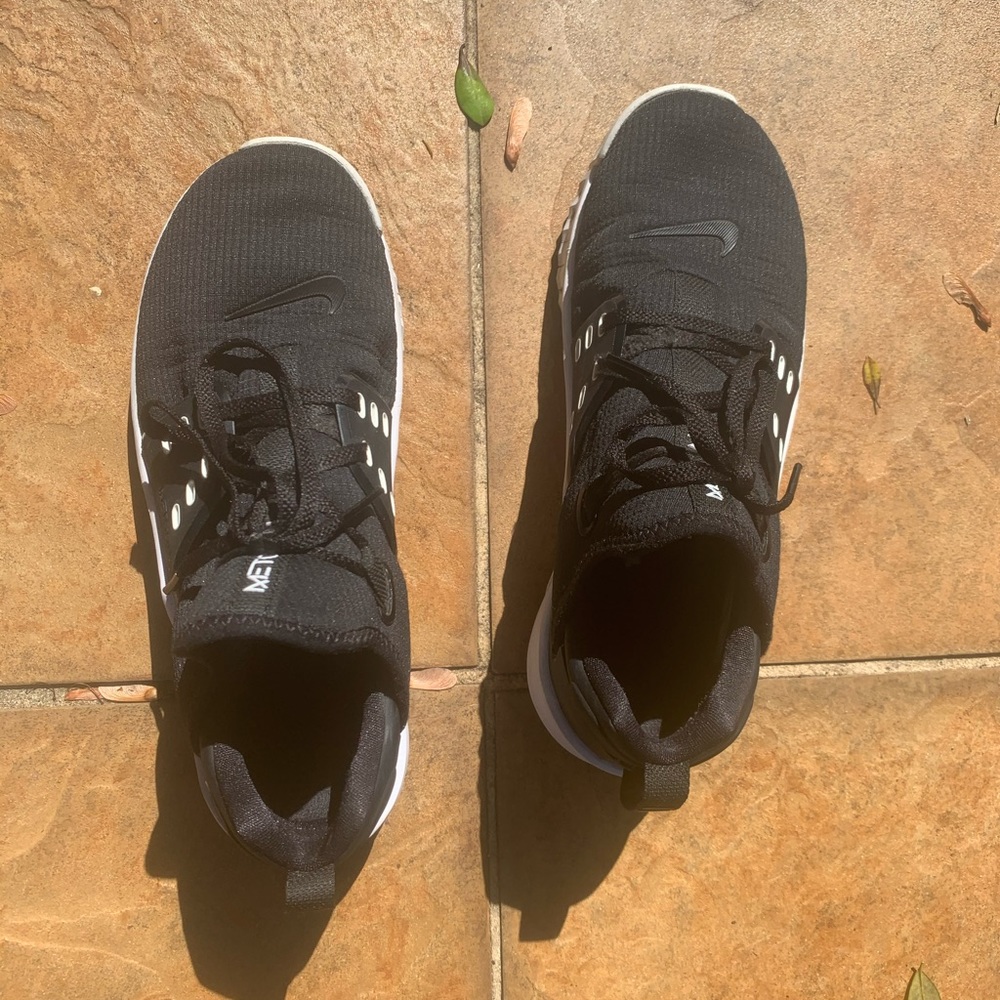 Women’s Nike metcon size 8.5